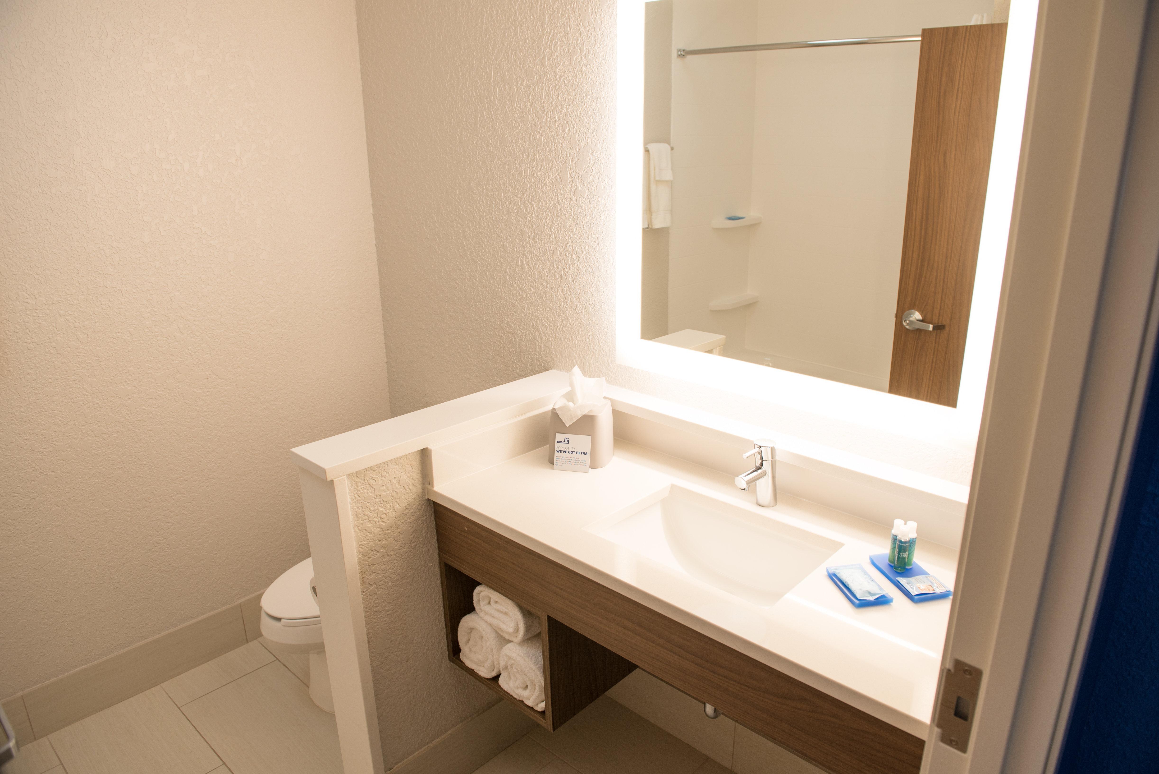 Holiday Inn Express & Suites - Fort Wayne North By Ihg Sunnybrook Acres Exteriör bild