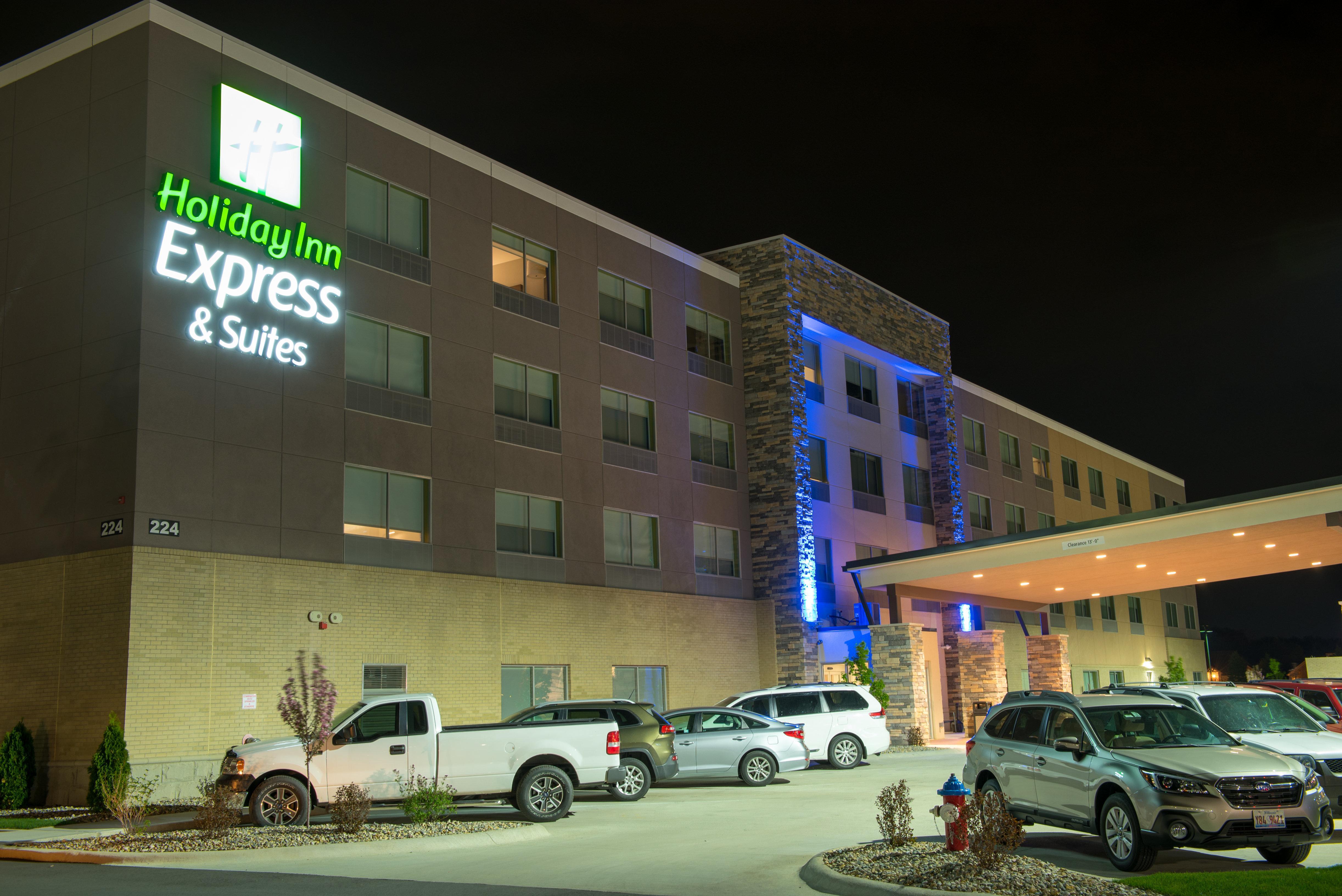 Holiday Inn Express & Suites - Fort Wayne North By Ihg Sunnybrook Acres Exteriör bild
