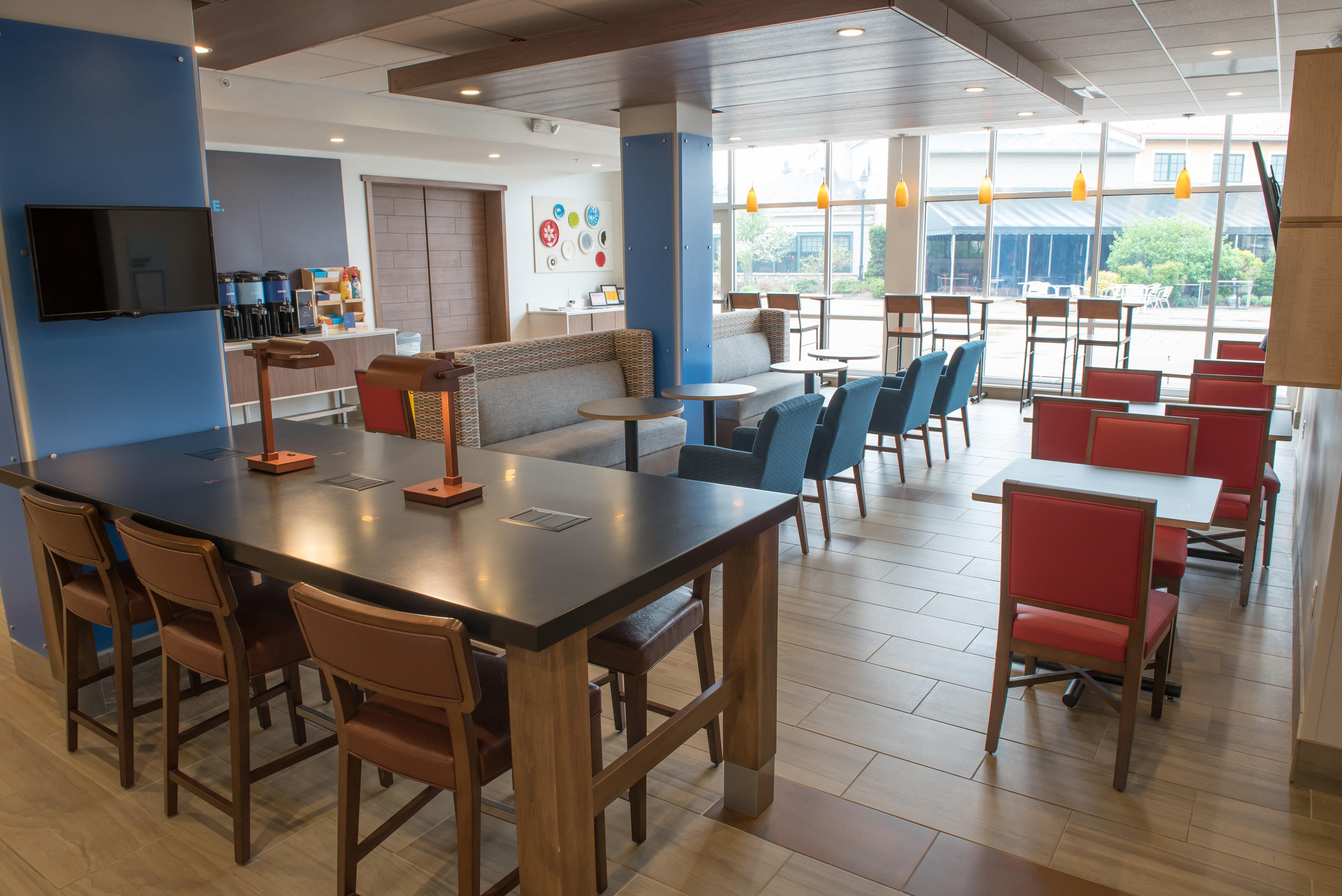 Holiday Inn Express & Suites - Fort Wayne North By Ihg Sunnybrook Acres Exteriör bild